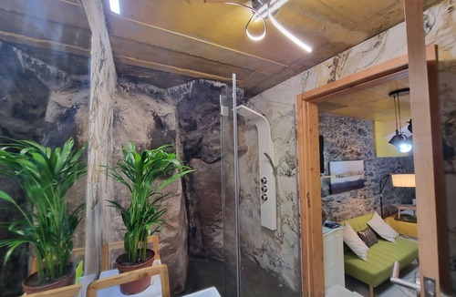Lombo do Doutor House | Room-discover Magical Calheta