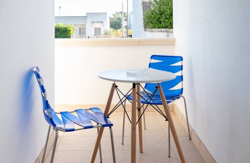 Melendugno Apartment | Room 'I 4 Venti - 2' with Private Terrace, Wi-Fi and Air Conditioning