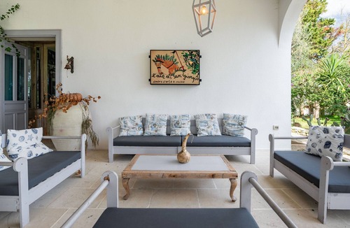 Vignacastrisi Apartment | Room 'Iris 4' with Private Terrace, Wi-Fi and Air Conditioning