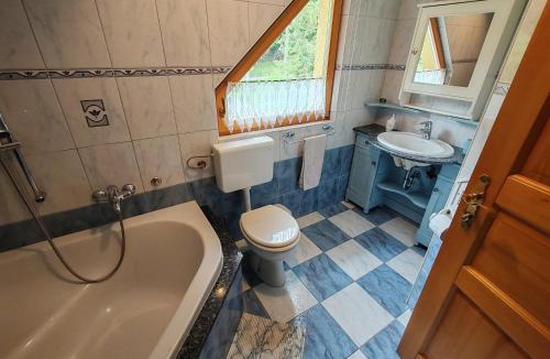 Preddvor House | Room Janez