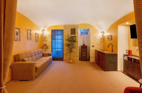 Meta Apartment | Room 'Maruzzella' with Shared Terrace, Wi-Fi and Air Conditioning