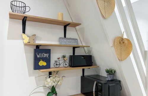 Saint-Pierre-du-Perray Bed & Breakfast | Room N2 Colocation Confort & Service (91)