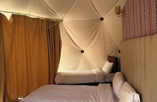 Wadi Rum House | Room-nael Bedouin Camp & Tour