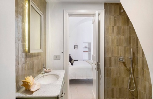 Nardo Apartment | Room 'Nardo House: Margherito Suite' with Shared Terrace, Wi-Fi and Air Conditioning