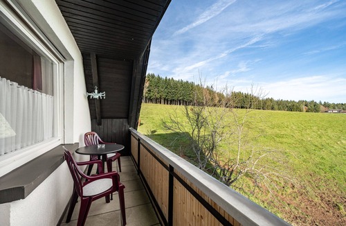 Muehlenbach Apartment | Room 'No. 1' with Private Balcony, Shared Garden and Wi-Fi