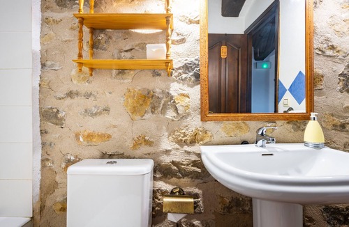 Morella Other | Room 'Rio' with Shared Terrace and Shared Garden