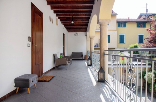 Viggiu Apartment | Room 'Stanza 2' with Shared Garden, Wi-Fi and Air Conditioning