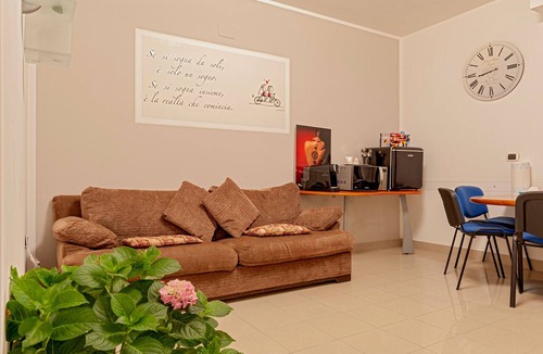 Stagno Apartment | Room 'Valle Benedetta' with Wi-Fi and Air Conditioning