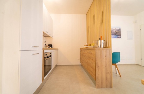Conversano Apartment | Room 'Volutta' with Shared Terrace, Wi-Fi and Air Conditioning