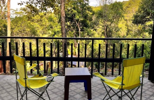 Jarabacoa Villa | Room with Balcony & Private Bathroom
