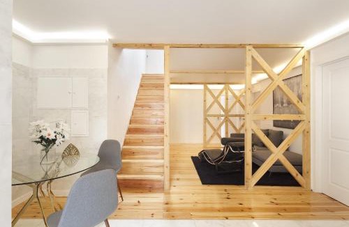 Santo Amaro House | Room With Private Bathroom -Alcantara