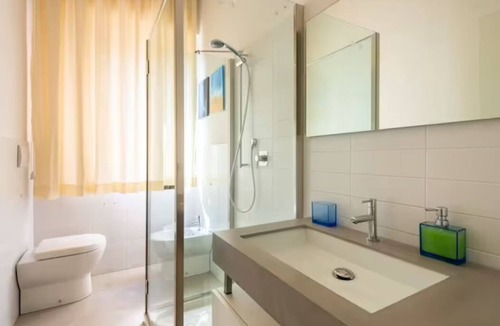 Cittadella Bed & Breakfast | Room with private bathroom City of Parma - shared apartment