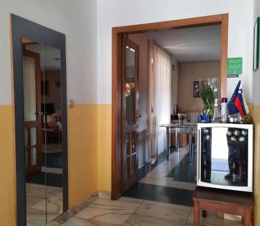 Postojna Bed & Breakfast | Rooms Čehovin