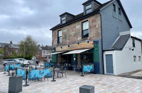 Helensburgh Hotel | Rooms Above Sugar Boat