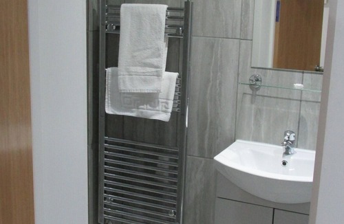 Desborough Hotel | Rooms at The Ritz Complex