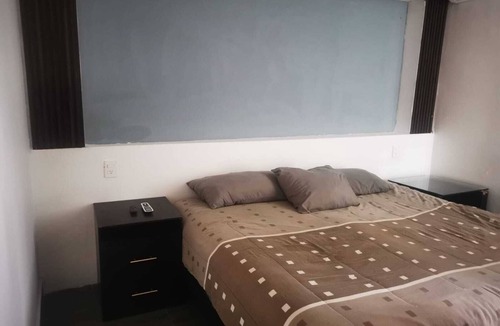 Monterrey House | ROOMS & SUITES