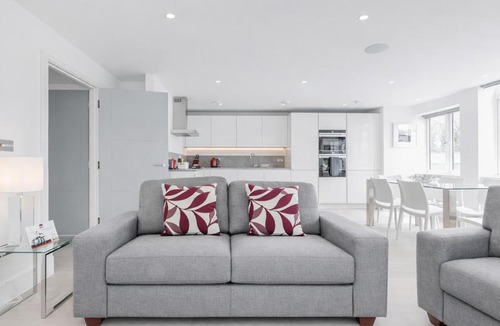 Ealing Apartment | Roomspace Serviced Apartments- Walpole Court