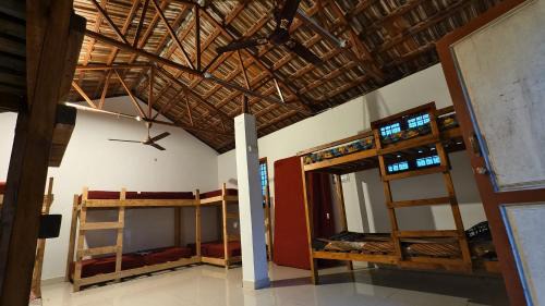 Bommayapalayam Hostel | Rootscape Huts Hostel and Home Stay