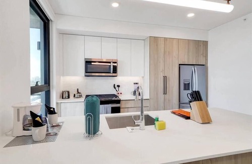 Evans Churchill Apartment | Roro 2BR nr Shops & ASU | Mins to Airport | Pet-friendly
