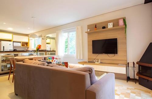 Vila Luiza House | Rosa Casa Morar da Serra