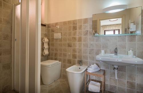 Bastia Umbra Bed & Breakfast | Rosa di Assisi