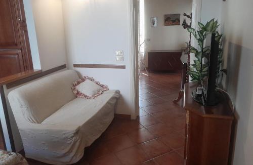 Castel Madama Apartment | rosa house