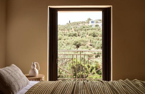 Alikanas Apartment | Rosa Sea Front Maisonette