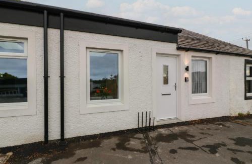 Irvine House | Rosalin Cottage