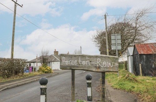 Irvine Cottage | Rosalin Cottage