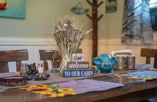 Roscoe House | Roscoe Cabin Pet friendly