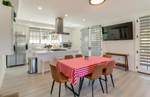 Pasadena House | Rose Bowl, New Pasadena Home Steps to Old Town