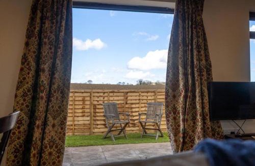Woodbridge Ski Chalet | ROSE CHALET