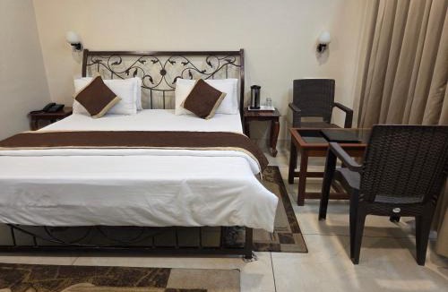 Mount Abu House | Rose Cottage - A Heritage Retreat