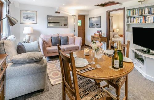 Hartland House | Rose Cottage