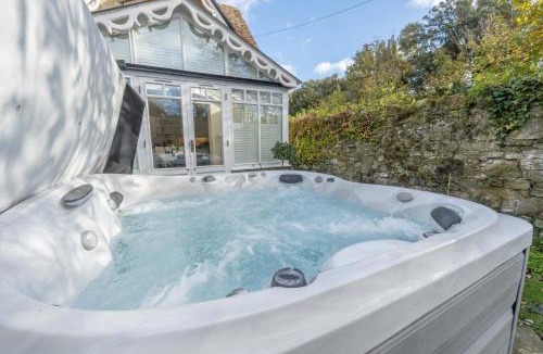 Ventnor House | Rose Cottage