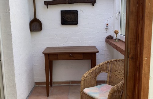 Dassow House | rose house