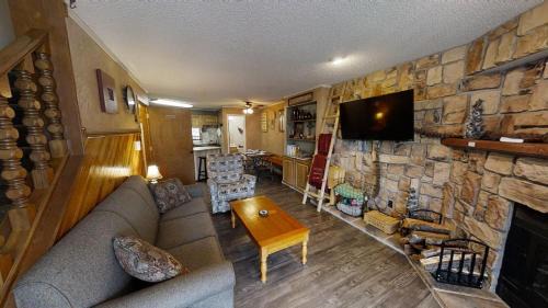 Red River House | Rose Rock Mountain View