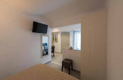 Kamari Apartment | Rose Suites