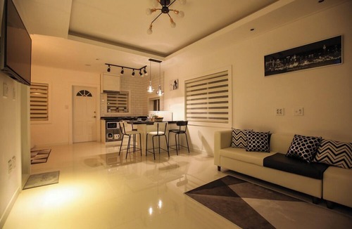 Seo Apartment | Rosedeil