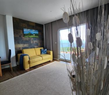 Urzelina House | Rosegarden View