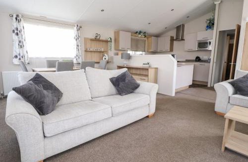 Morecambe House | Rosella 38