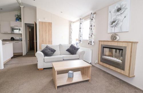 Morecambe House | Rosella 38