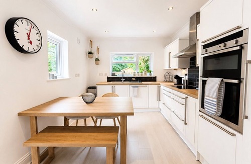 Petersfield House | Rosemary House - Stylish home with garden in the heart of the South Downs