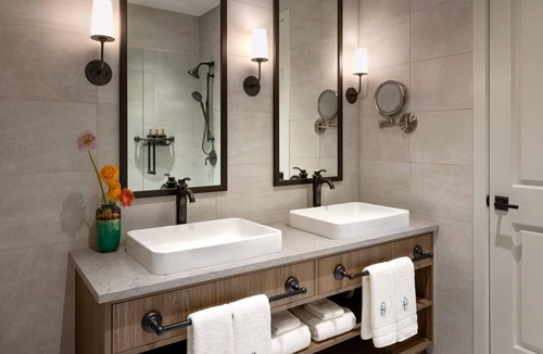 Esquimalt Hotel | Rosemead House