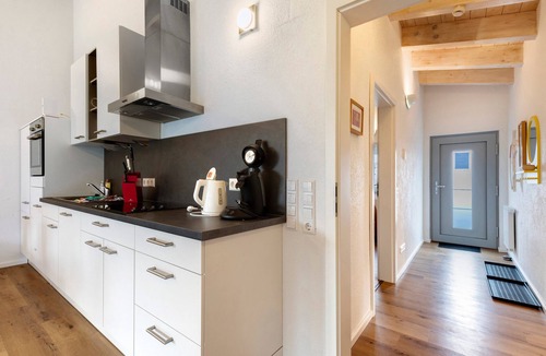 Heubach Apartment | Rosenstein Holiday Apartment – Central Location with Mountain Views and Balcony
