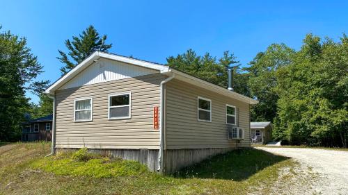 Shelburne Hotel | Roseway River Cottages