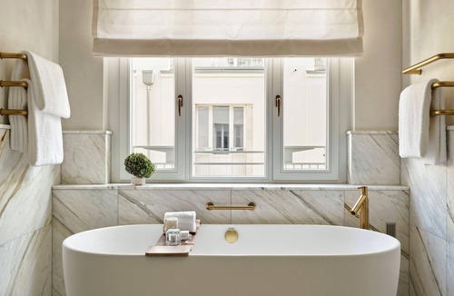 Kreuzviertel Hotel | Rosewood Munich