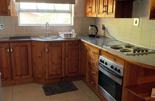 Rustenburg Apartment | @Rosie’s on RobinnSpacious, Luxury, Comfort.