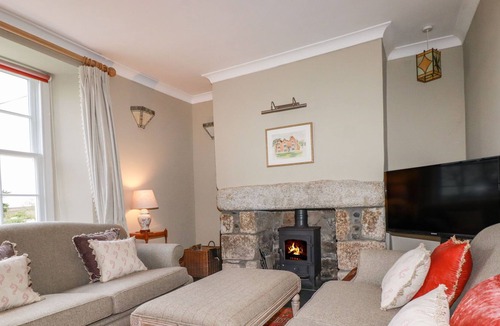 Helford Passage Cottage | ROSKORWELL MANOR, pet friendly, country holiday cottage in St Keverne