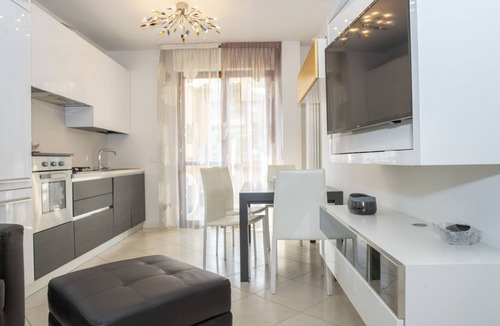 Marebello Apartment | Rosmini Serbati